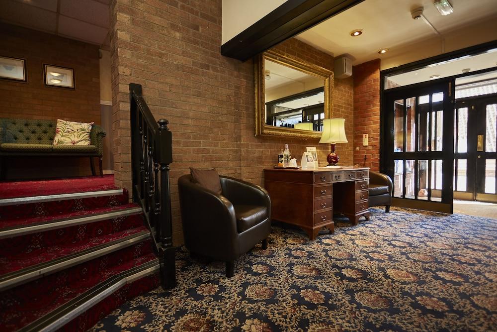 Best Western George Hotel - Lobby Sitting Area