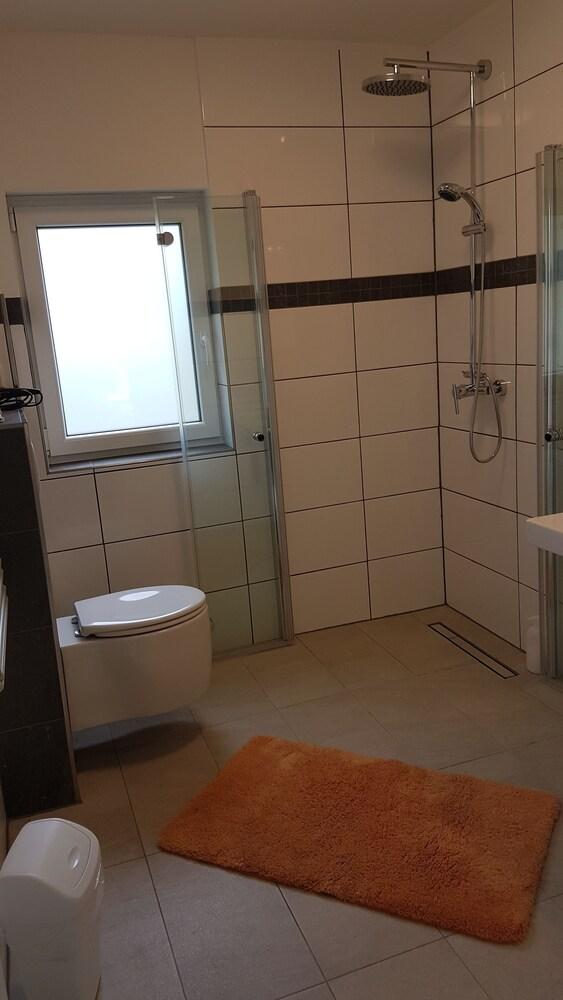 Luxusapartment Steinbreche - Bathroom