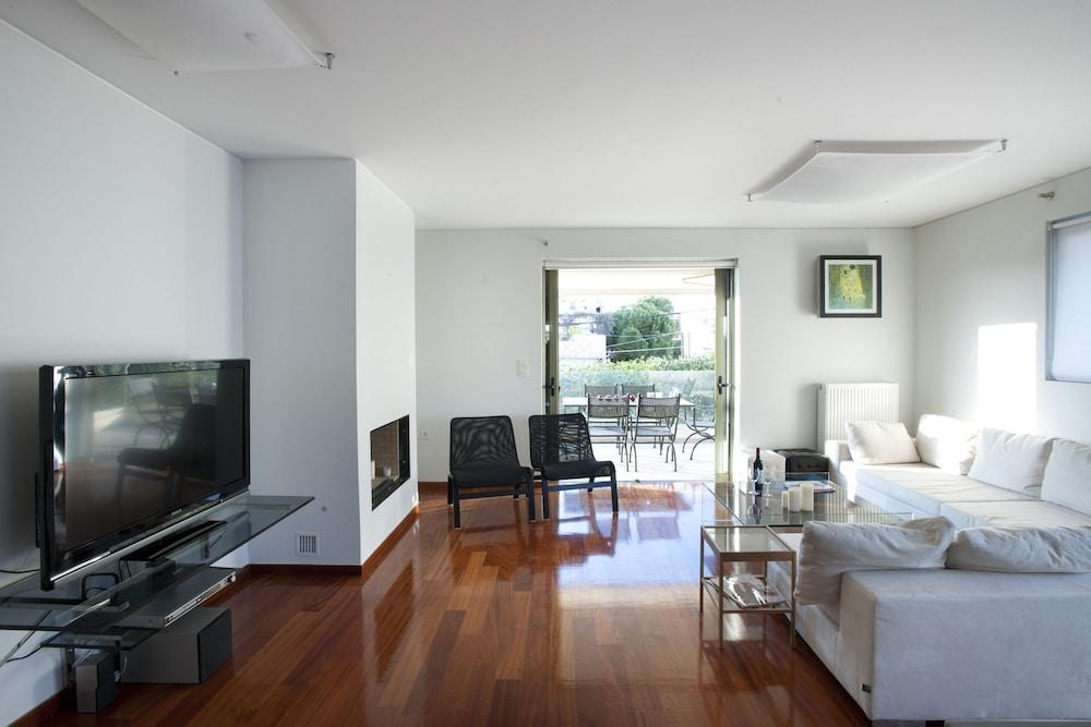 Voula, Modern, Minimal and Stylish Apartment - Featured Image