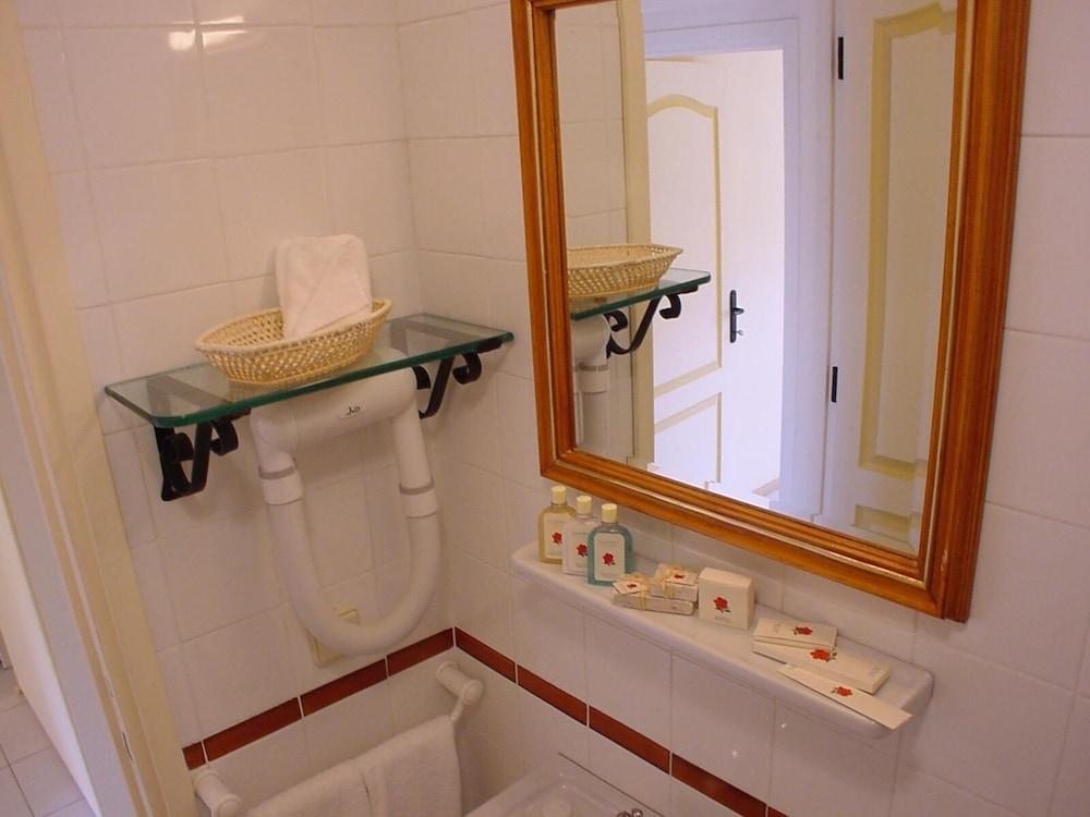 Club Patara Rentals 1 - Bathroom Sink