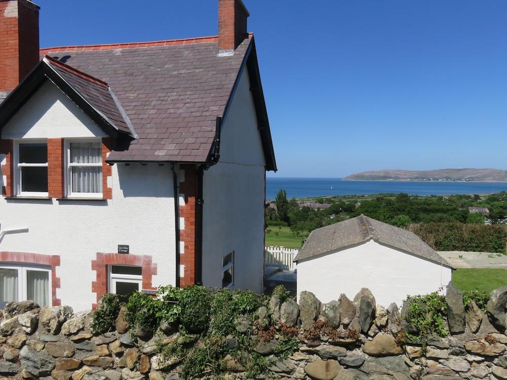 Cae Glas Cottage - Featured Image