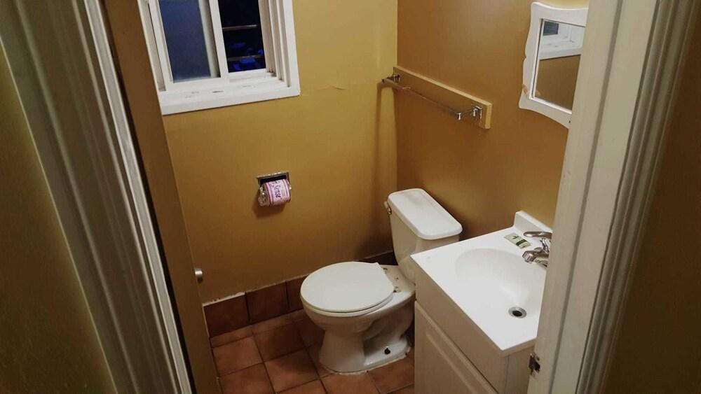 بالمز موتل - Bathroom