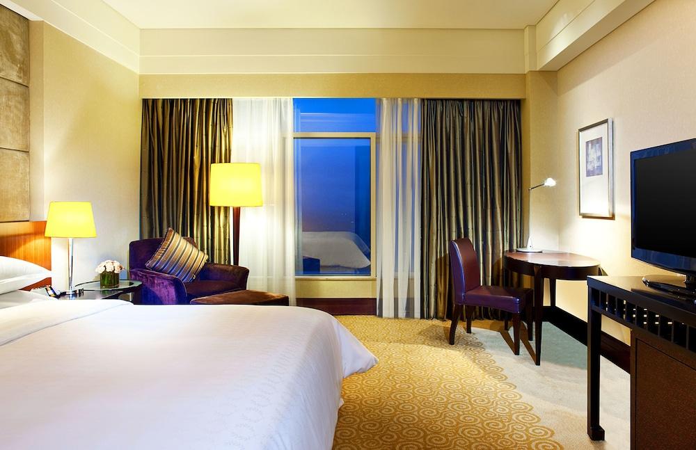 Sheraton Dongguan Hotel-free shuttle to exhibition hall for in-house guests during Canton Fair - Room