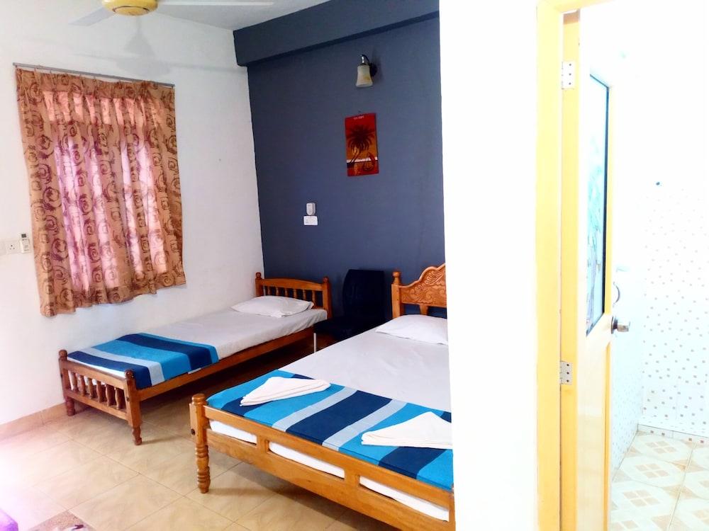 Nilaveli Hotel Onethra - Room