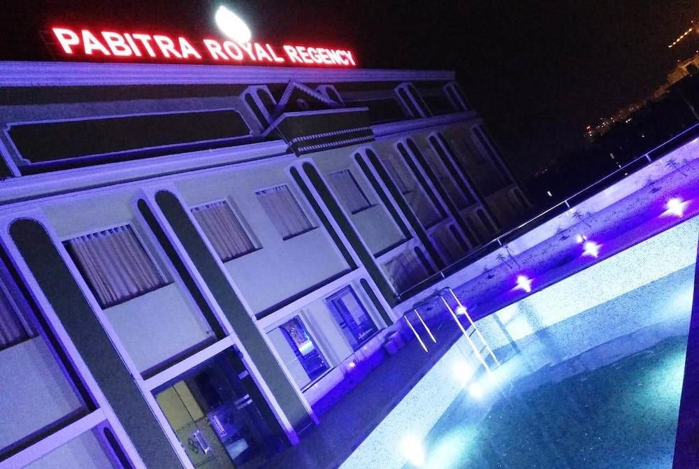 Pabitra Royal Regency - Outdoor Pool