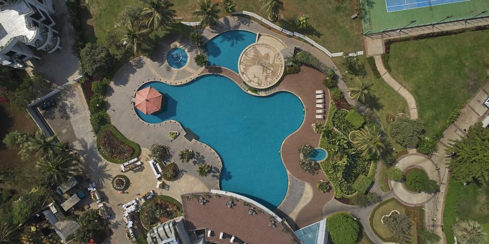 Eskay Resorts - Pool