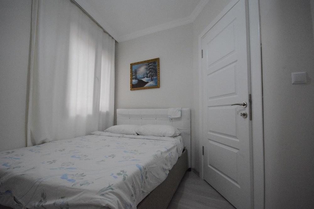 Samyeli Residence - Room