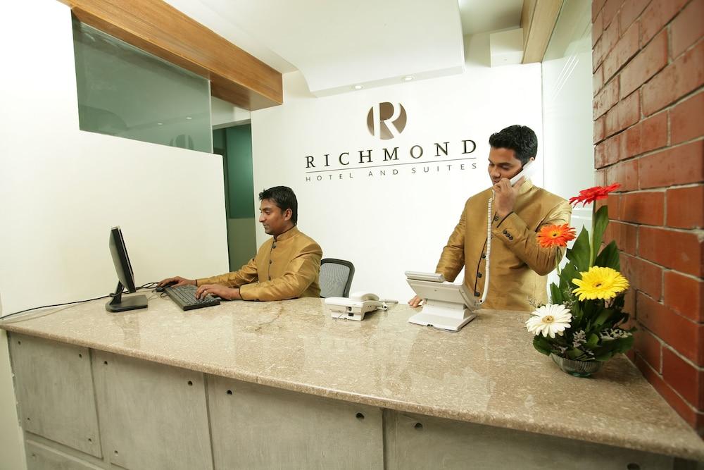 Richmond Hotel & Suites - Featured Image