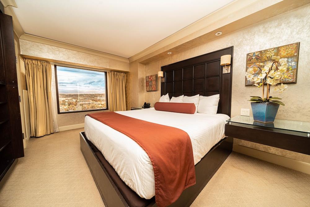 Reno Suites - Room