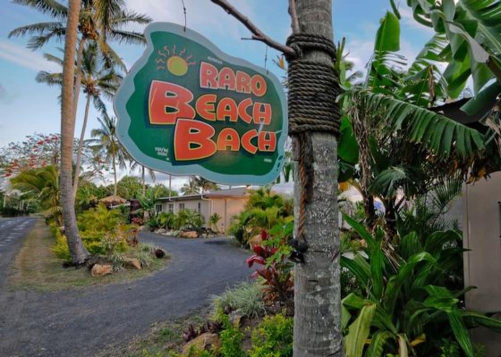 Raro Beach Bach - Reception