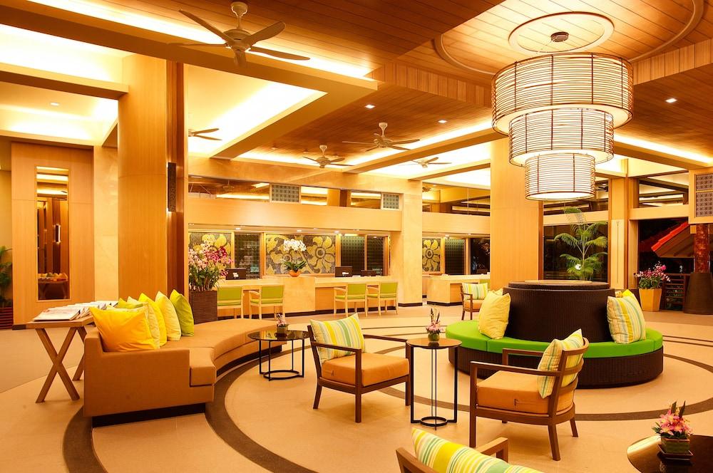 Courtyard Marriott Phuket, Patong Beach Resort - Lobby Sitting Area