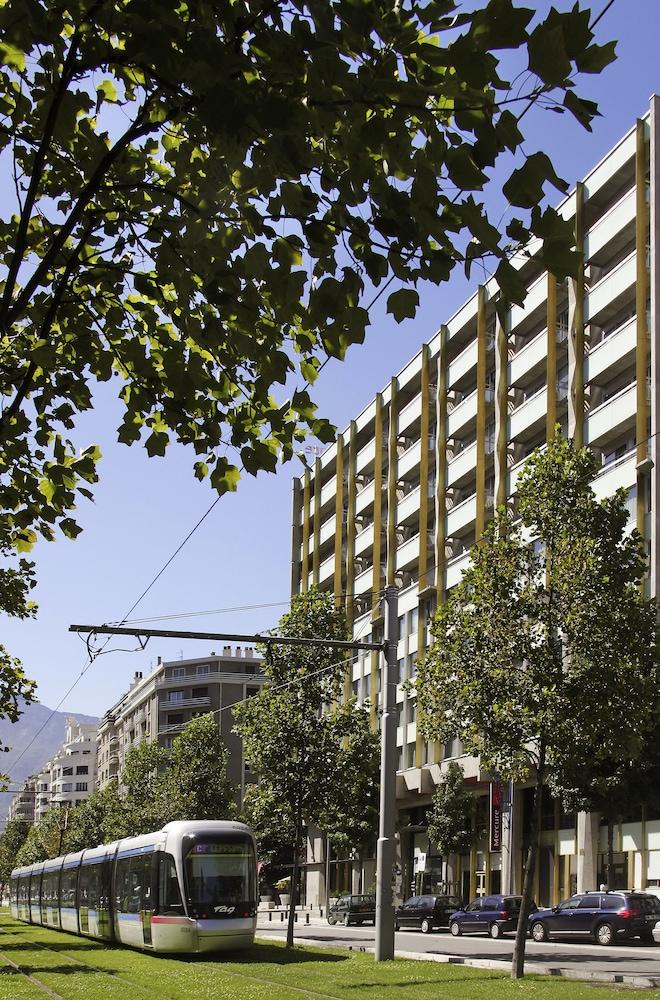 Mercure Grenoble Centre Alpotel - Property Grounds