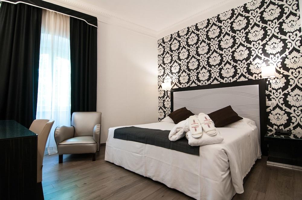 Hotel Alexandra - Room