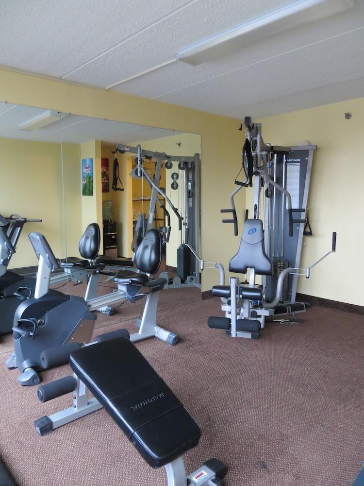 Days Inn by Wyndham Syracuse - Fitness Facility