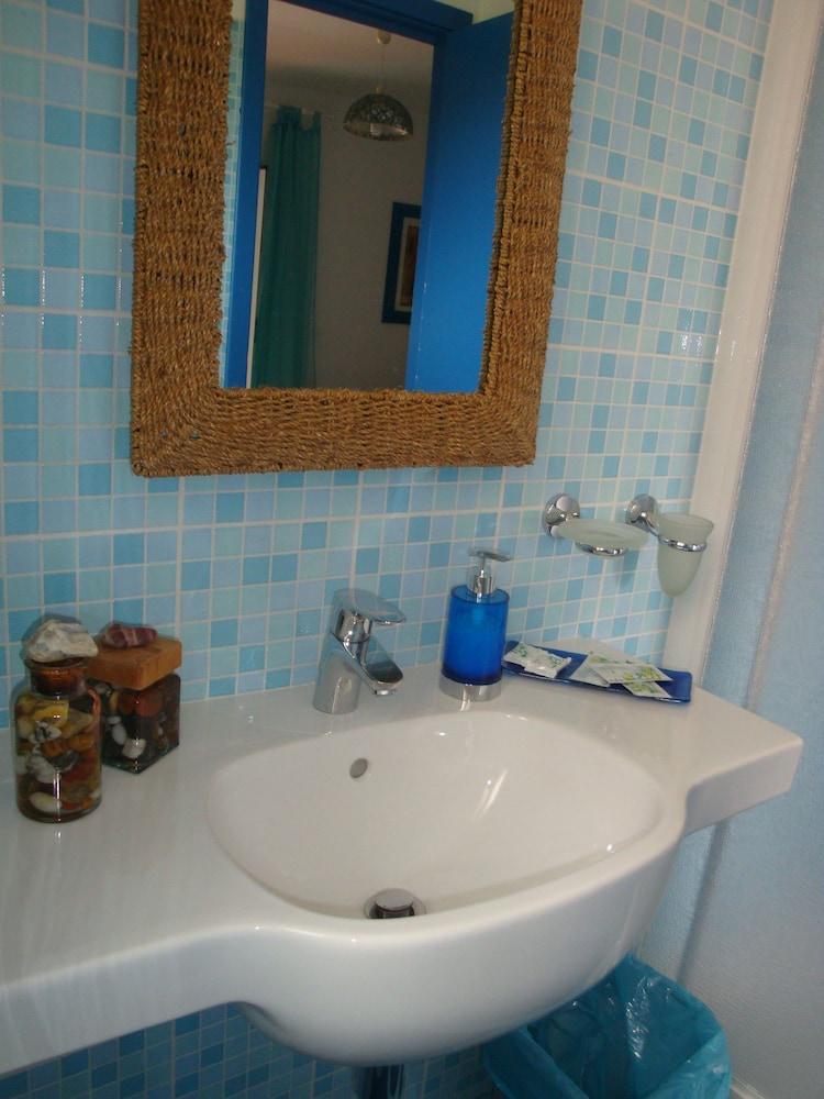 Villa Cetta - Bathroom Sink