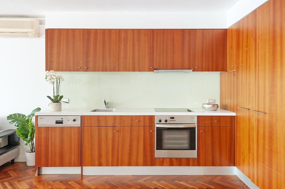 Coogee Beach Pad - Private kitchen