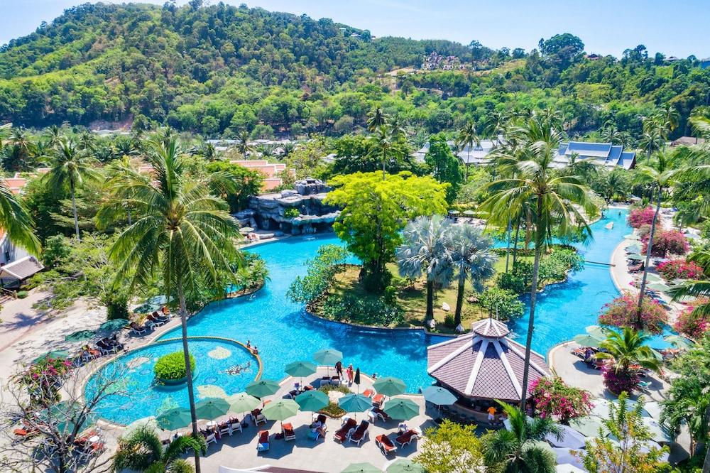 Duangjitt Resort, Phuket - Outdoor Pool