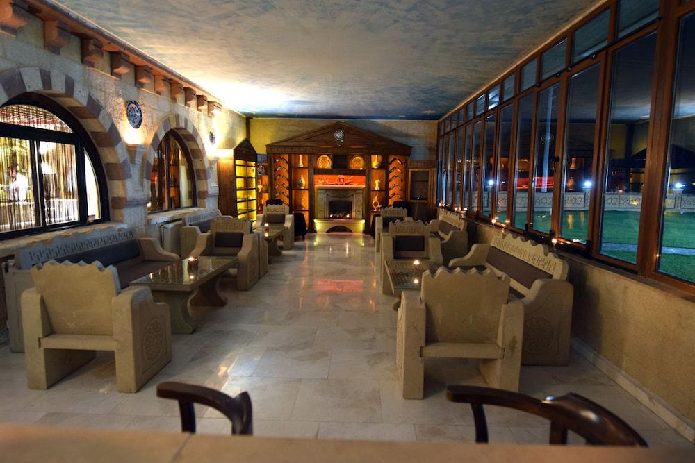 ألب هوتل كابادوسيا - Lobby Lounge