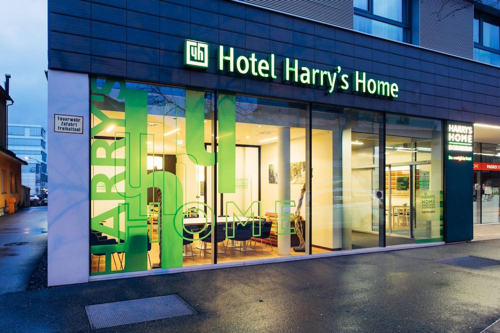 harry’s home hotel & apartments - Interior Entrance