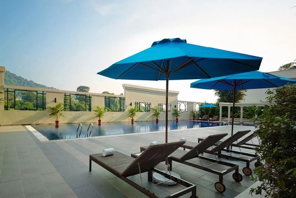 AC Hotel by Marriott Penang - Outdoor Pool