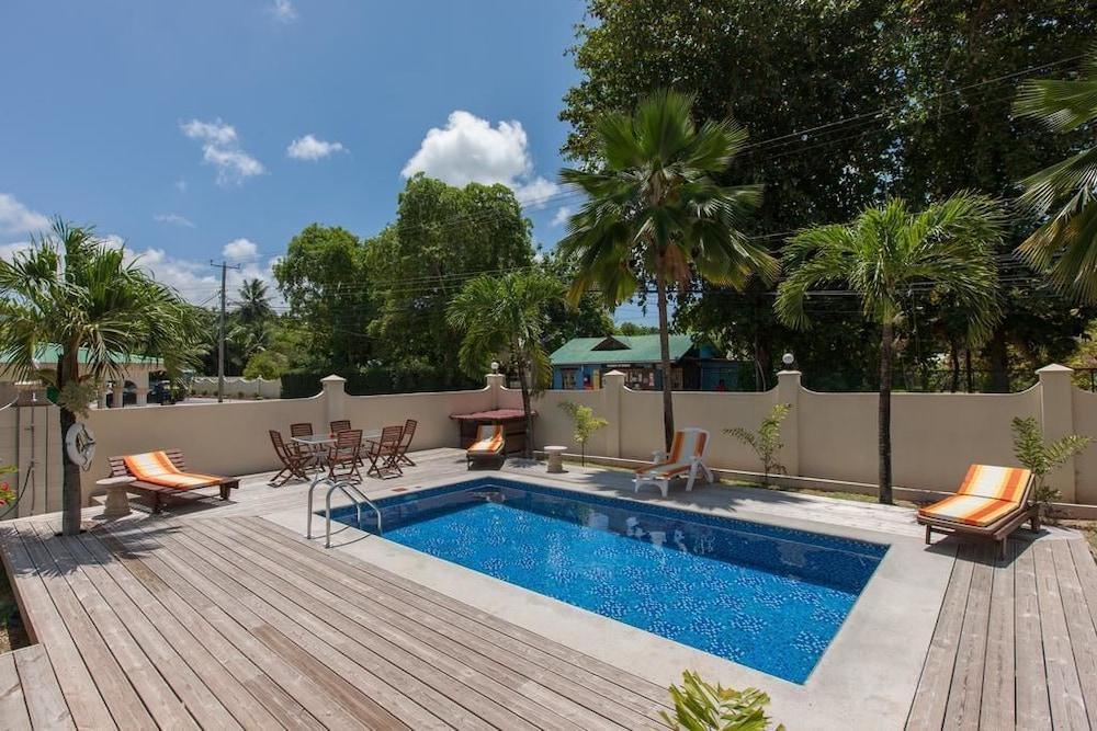 Villa Confort - Outdoor Pool