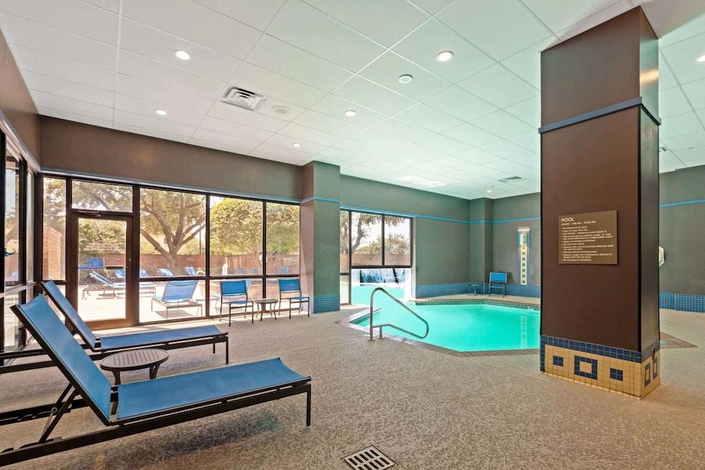 Sonesta Suites Dallas Park Central - Indoor Pool