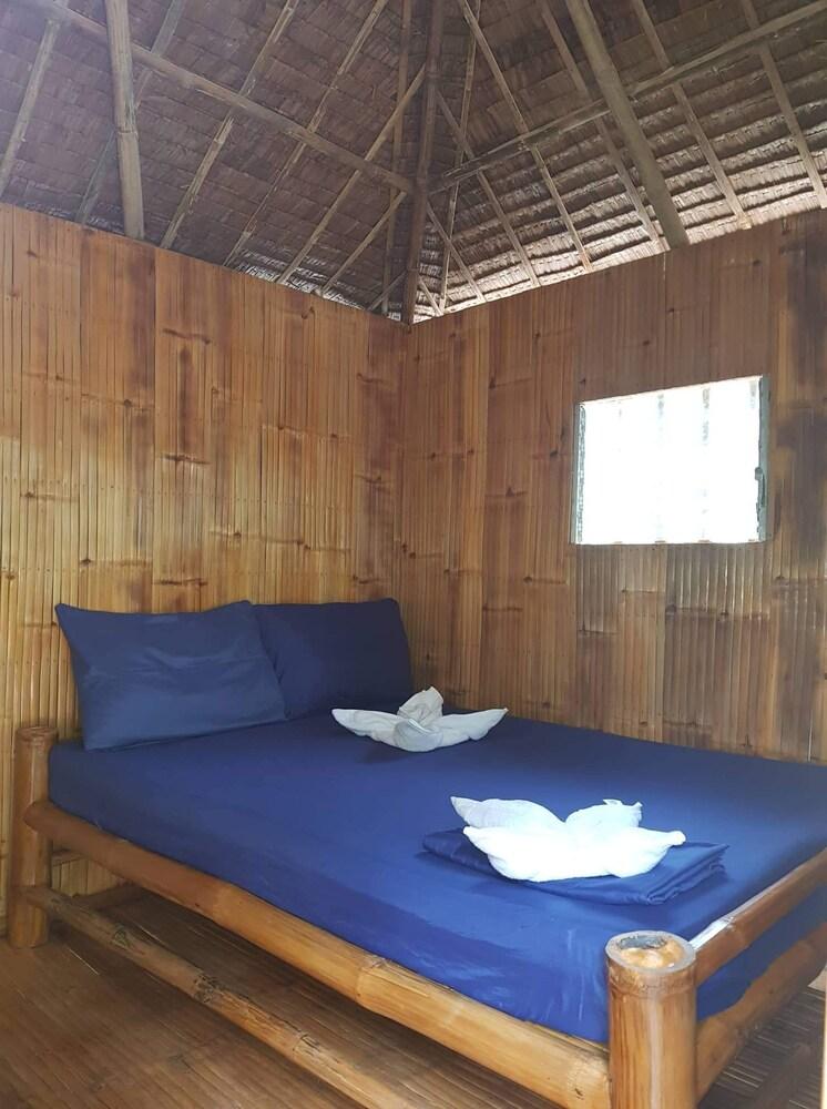 Nirvana Bamboo Houses - Room