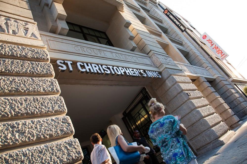 St Christopher's Budget Hotel Paris - Featured Image