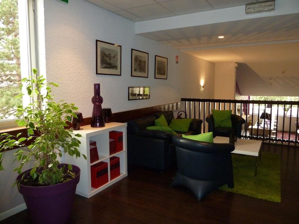 Hotel Appart'City Confort Grenoble Alpexpo - Lobby Sitting Area