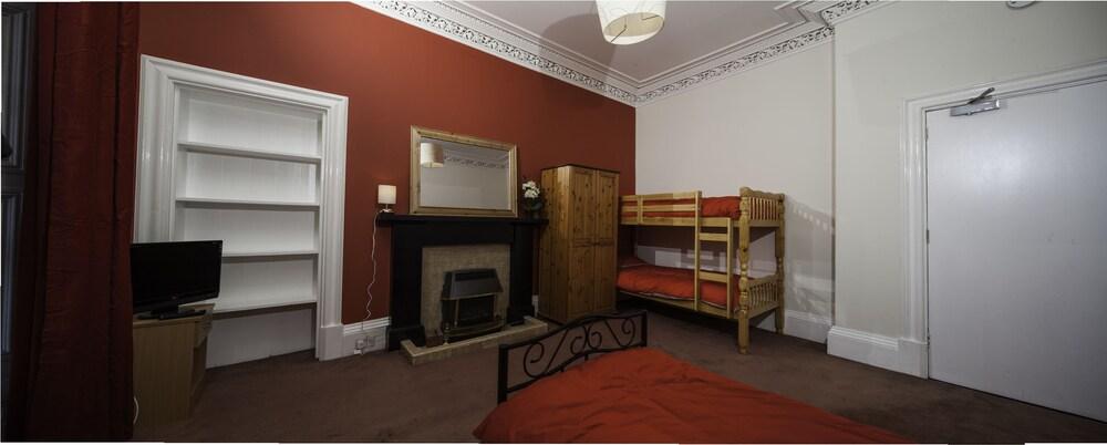 Church Hill Rooms - Room
