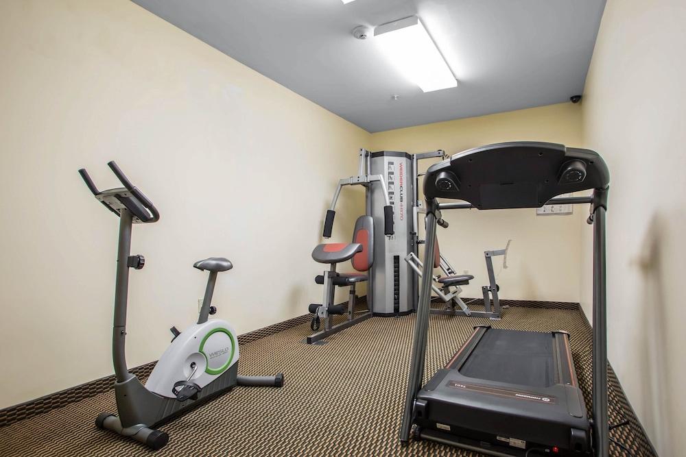 Econo Lodge Harrisburg - Hershey - Fitness Facility