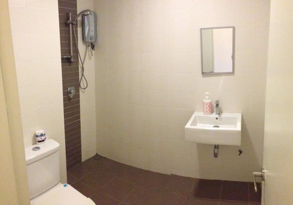 Neo Damansara by SYNC - Bathroom