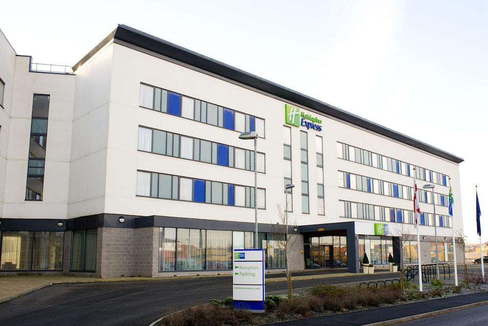 Holiday Inn Express Rotherham North, an IHG Hotel - Featured Image