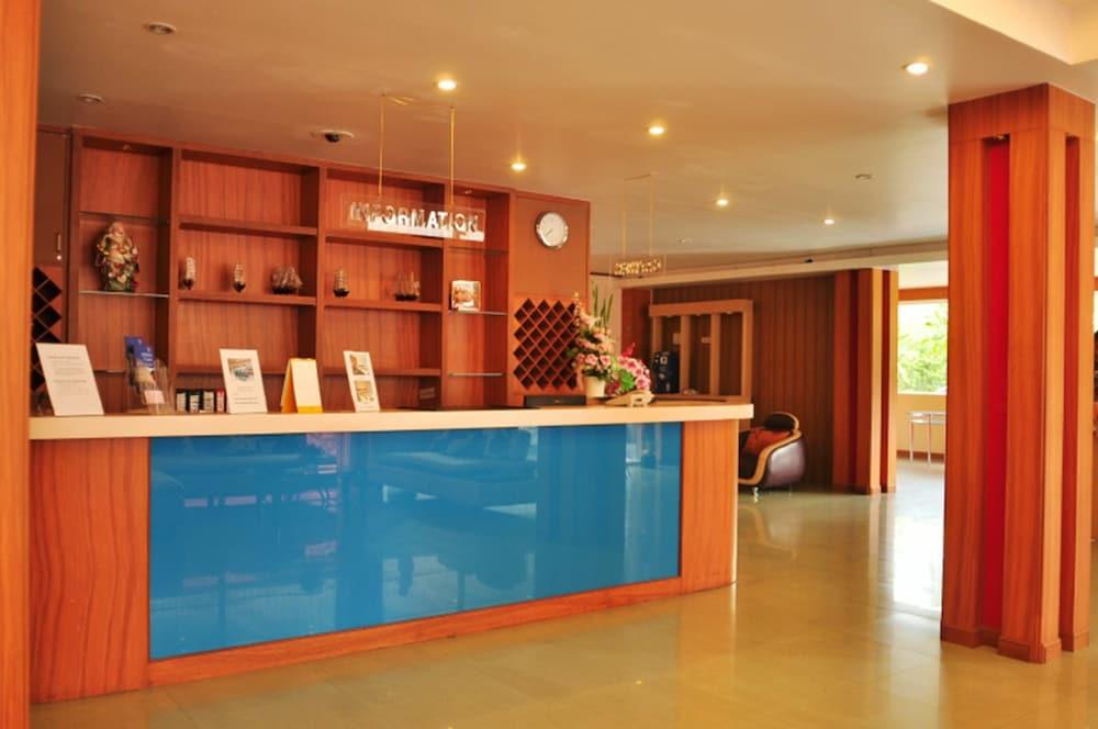 DT Hotel Pratunam (Dream Town) - Reception