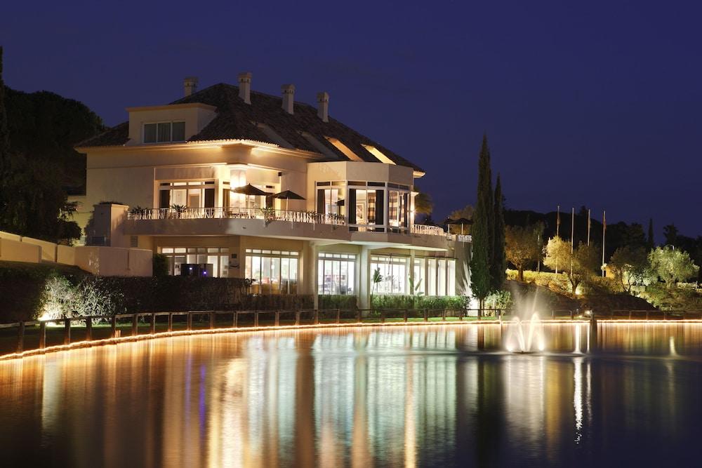 Hotel Apartamentos Greenlife Golf Marbella - Featured Image