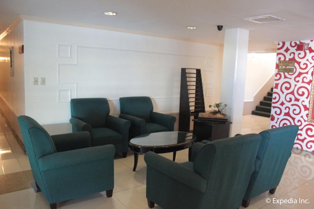 Subic Bay Venezia Hotel - Lobby Sitting Area