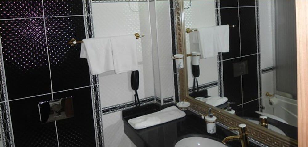 Sehr-i Nuh Otel - Bathroom