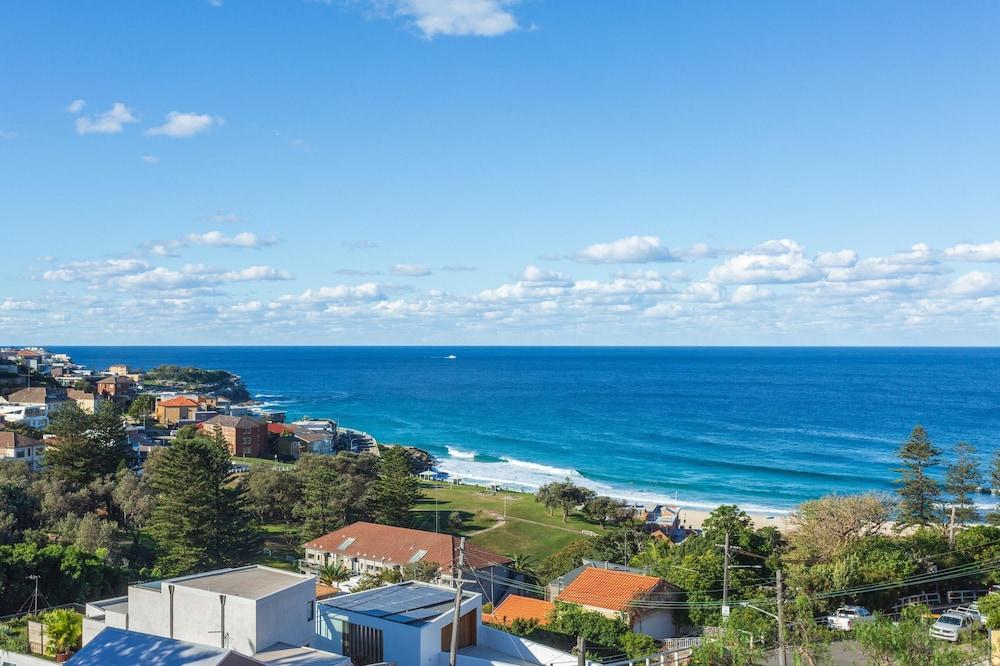 Bronte Pacific Views by Onefinestay - Beach