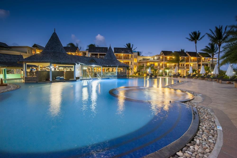 Jalsa Beach Hotel & Spa - Outdoor Pool