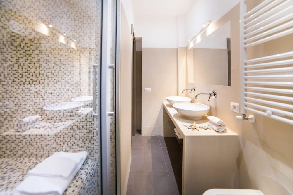 Rent In Rome - Valentino Luxury - Bathroom