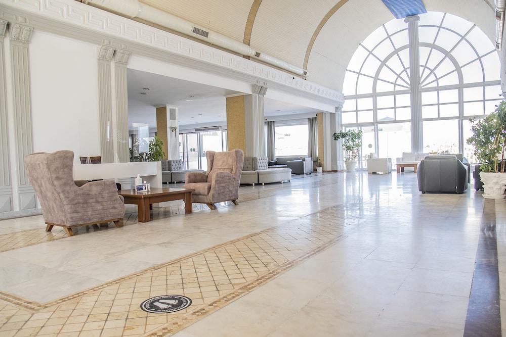 Phoenix Sun Hotel - Lobby