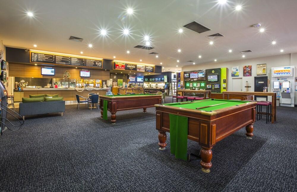 Nightcap at Coolaroo Hotel - Billiards