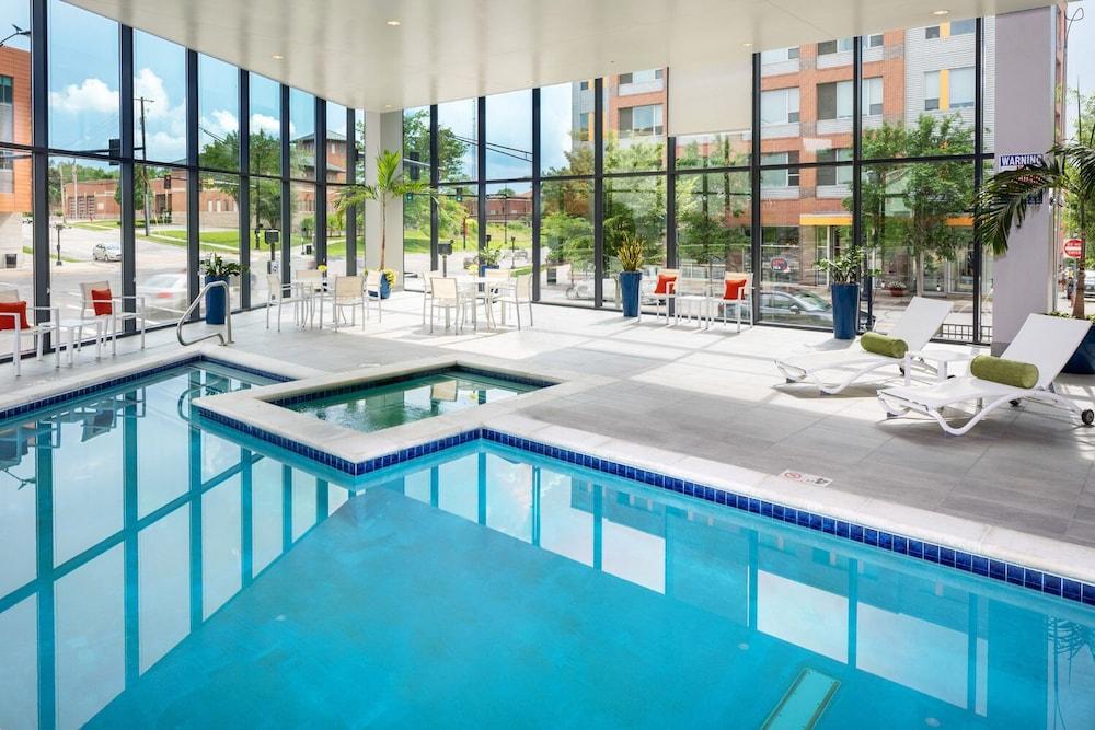 Kent State University Hotel and Conference Center - Indoor Pool