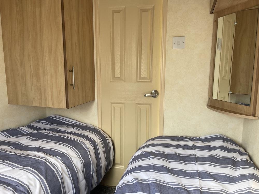 3-bed Caravan in Walton on the Naze - Room