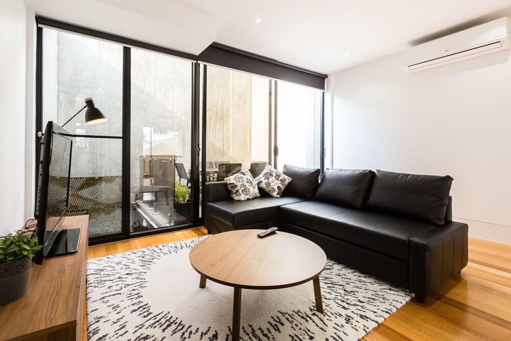 RENEE, 4BDR North Melbourne House - Featured Image