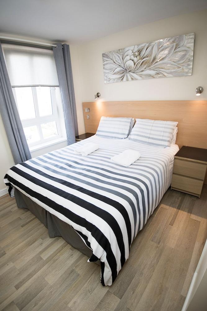 Lochend Serviced Apartments - Room
