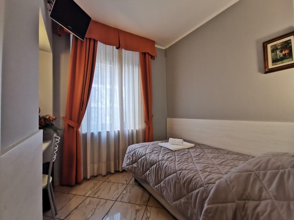 Hotel Brianza - Room