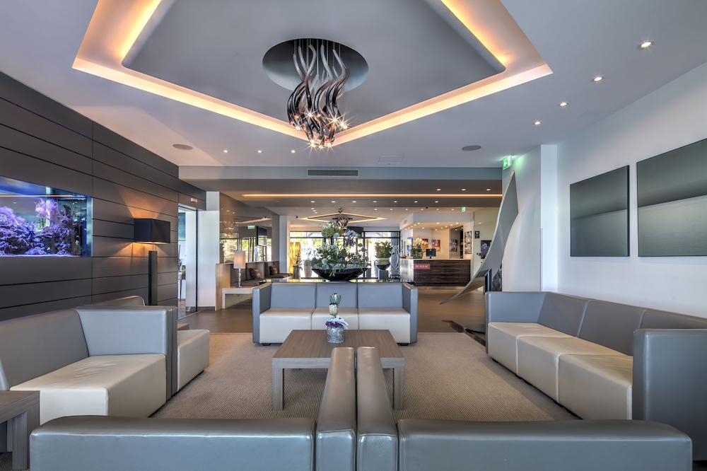 Best Western Premier Hotel Beaulac - Lobby Sitting Area