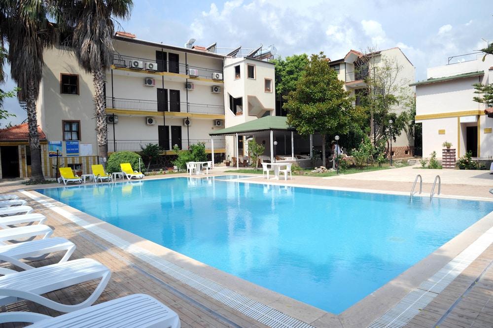 Ilimyra Hotel - Outdoor Pool