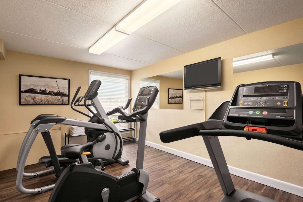 Royal Hotel Regina, Trademark Collection by Wyndham - Fitness Facility